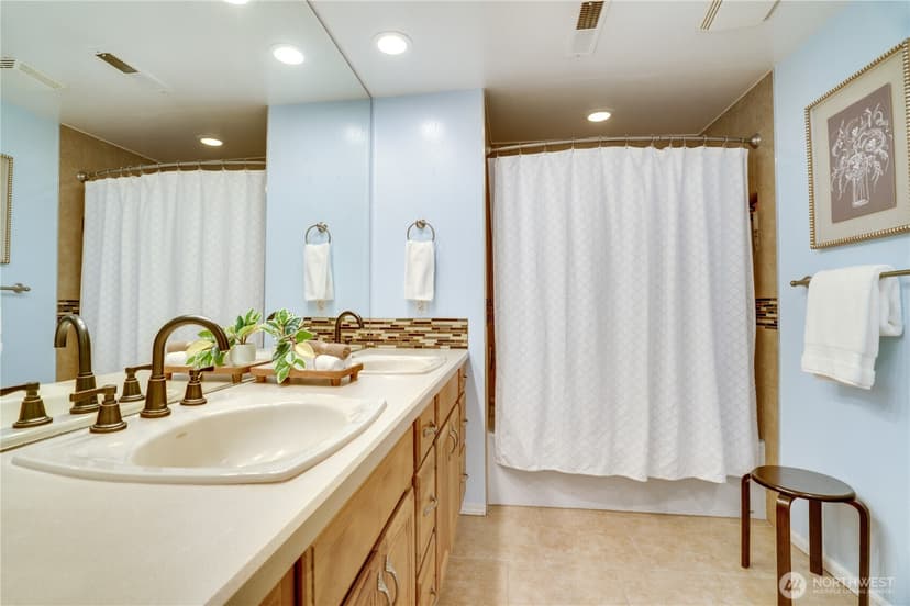 Property photo for 11206 Clover Park Drive SW #25, Lakewood photo 10
