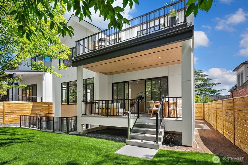 Property photo for 4231 53rd Avenue NE, Seattle photo 19
