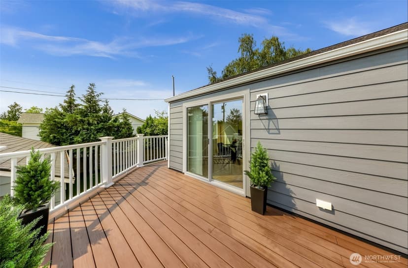 Property photo for 5717 59th Avenue NE, Seattle photo 32