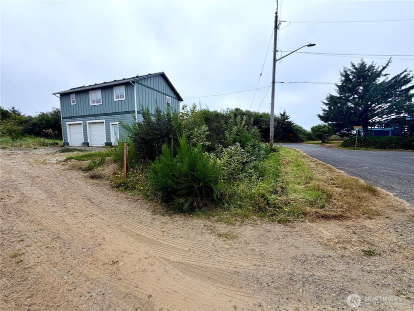 Property photo for 33 4th Avenue, Ocean Shores photo 32