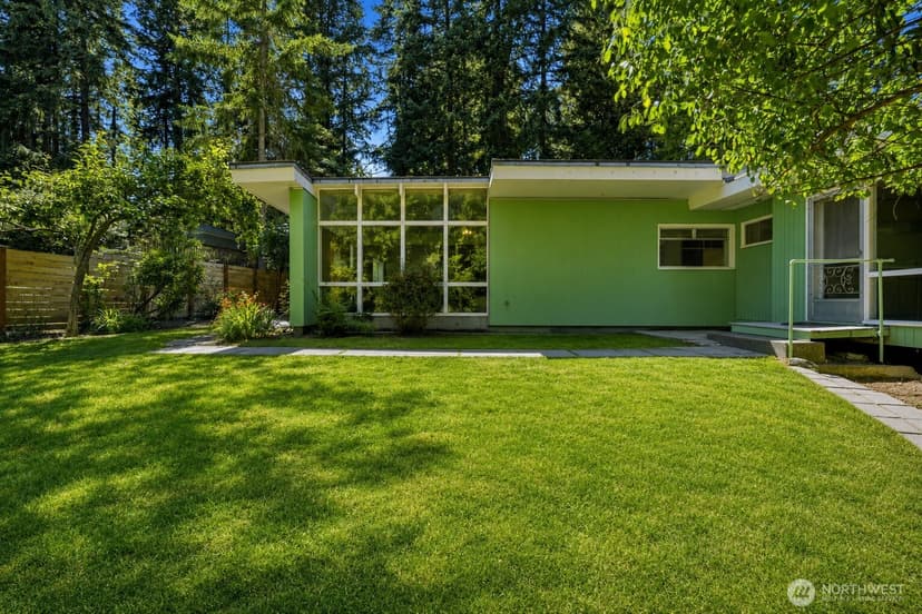 Property photo for 17056 26th Avenue NE, Lake Forest Park photo 22