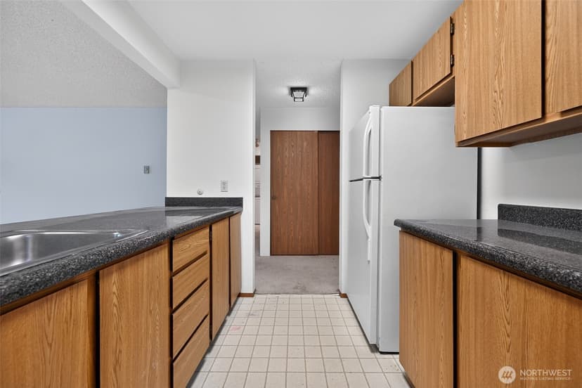 Property photo for 1740 NE 86th Street #101, Seattle photo 7