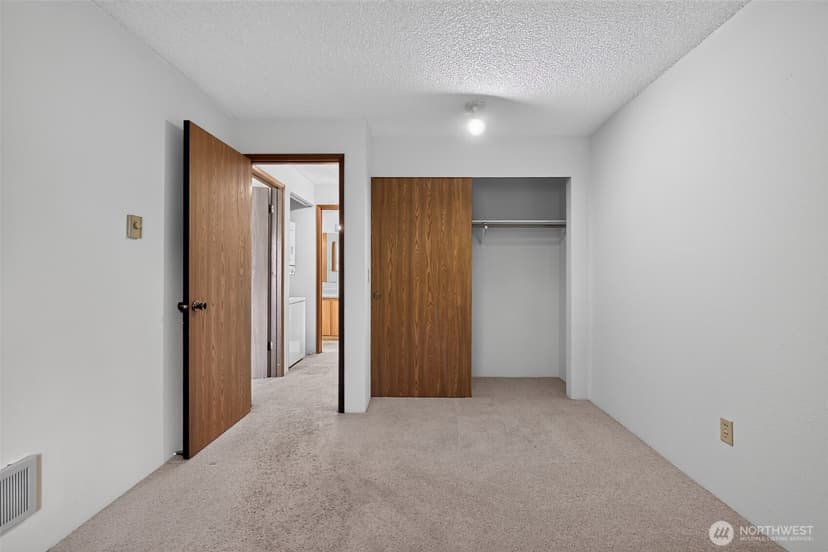 Property photo for 1740 NE 86th Street #101, Seattle photo 23