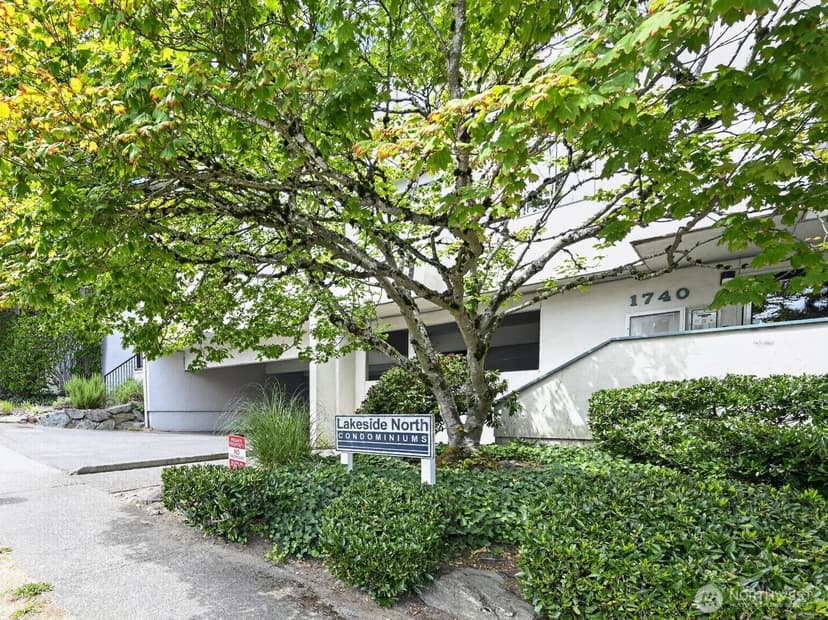 Property photo for 1740 NE 86th Street #101, Seattle
