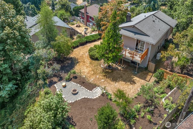 Property photo for 19524 53rd Avenue NE, Lake Forest Park