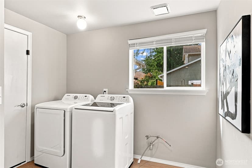 Property photo for 7512 93rd Avenue Ct SW, Lakewood photo 13