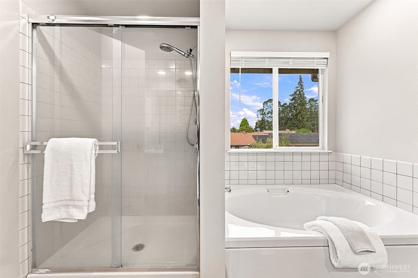 Property photo for 7512 93rd Avenue Ct SW, Lakewood photo 18