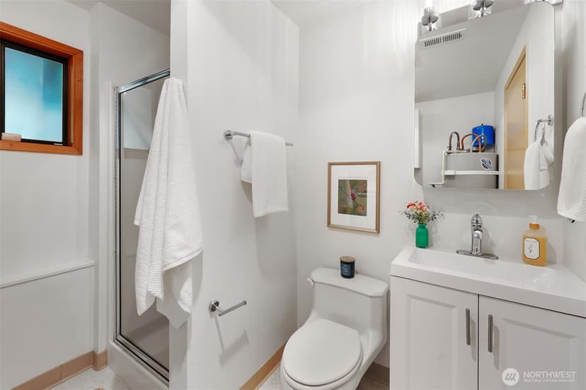 Property photo for 9559 45th Avenue NE, Seattle photo 31