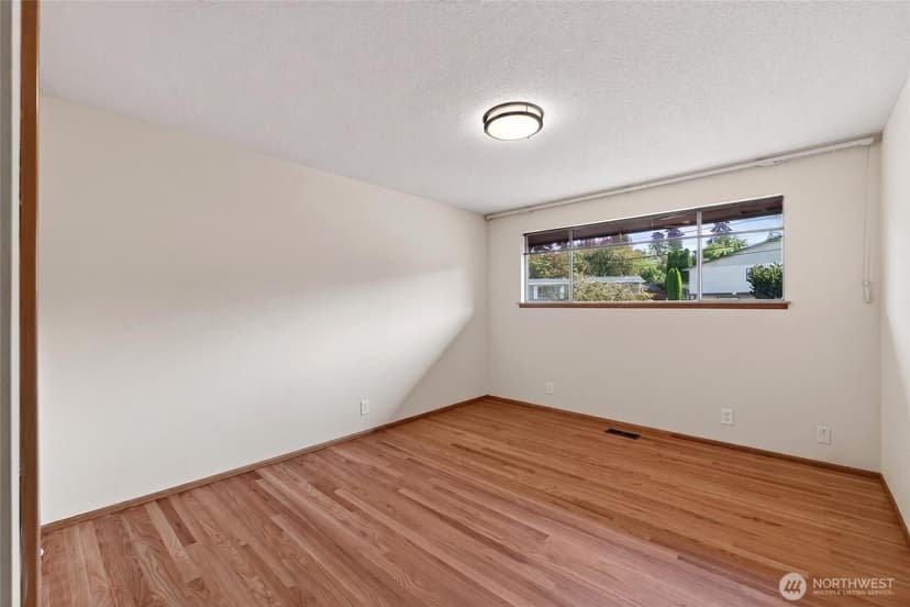 Property photo for 4014 Robin Road W, University Place photo 20