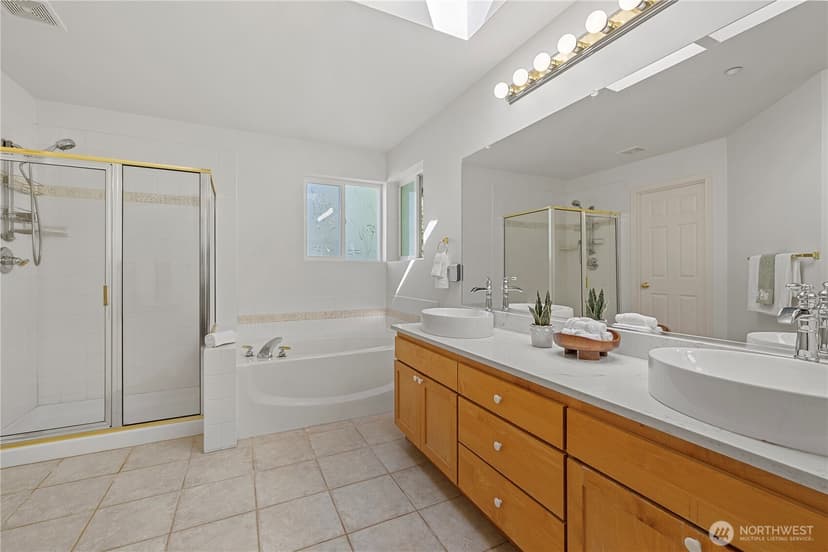 Property photo for 11506 79th Way NE, Kirkland photo 25