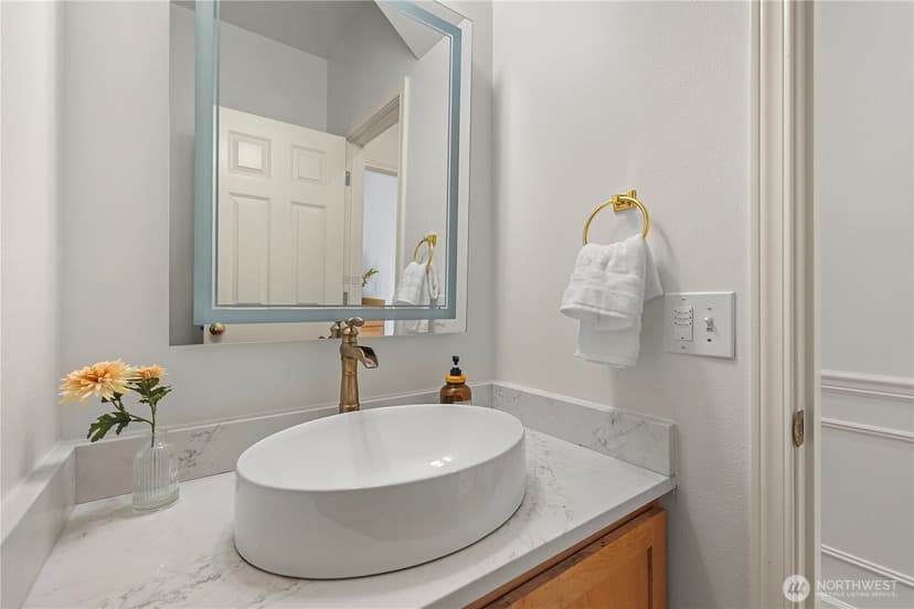 Property photo for 11506 79th Way NE, Kirkland photo 19