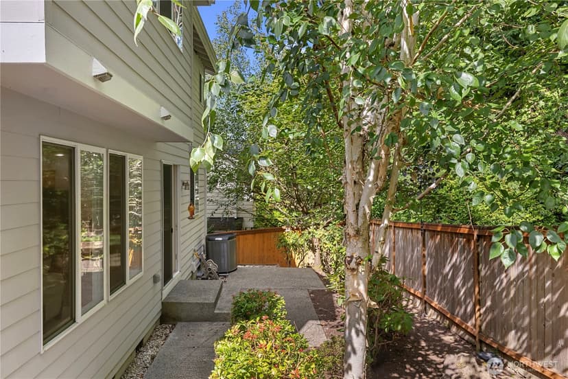 Property photo for 11506 79th Way NE, Kirkland photo 35