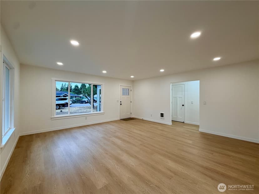 Property photo for 2405 NE 10th Street, Renton photo 13