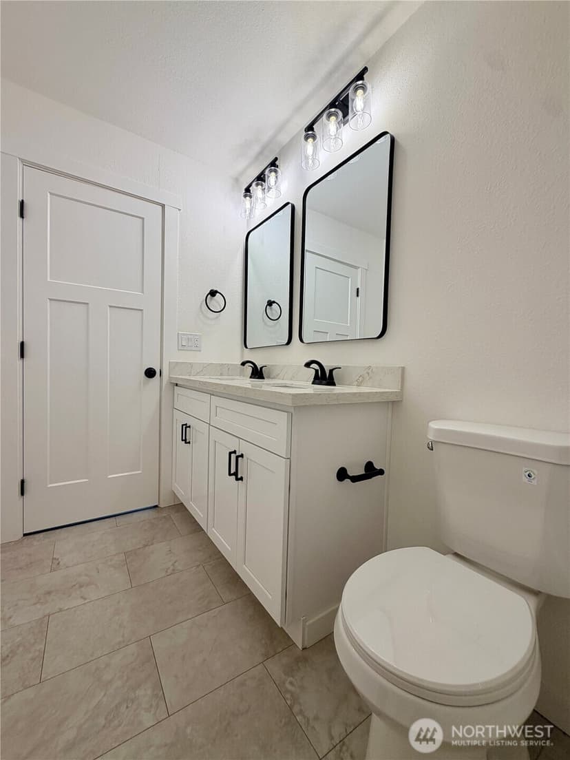 Property photo for 2405 NE 10th Street, Renton photo 30