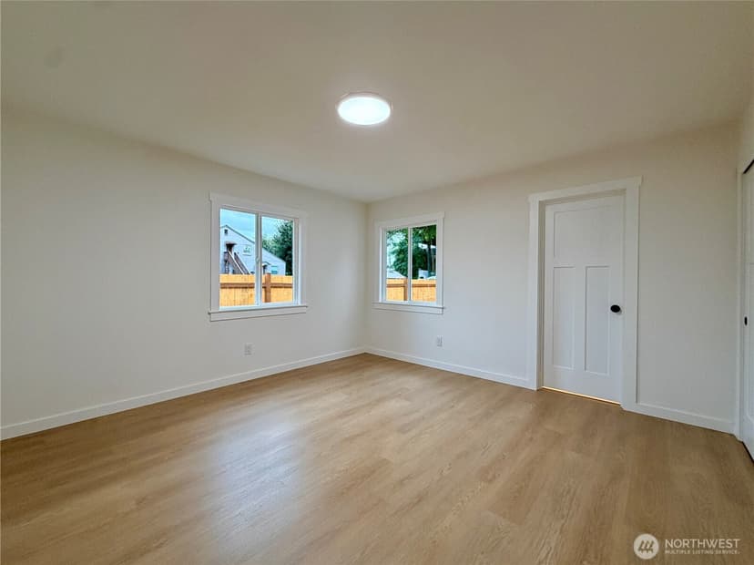 Property photo for 2405 NE 10th Street, Renton photo 22