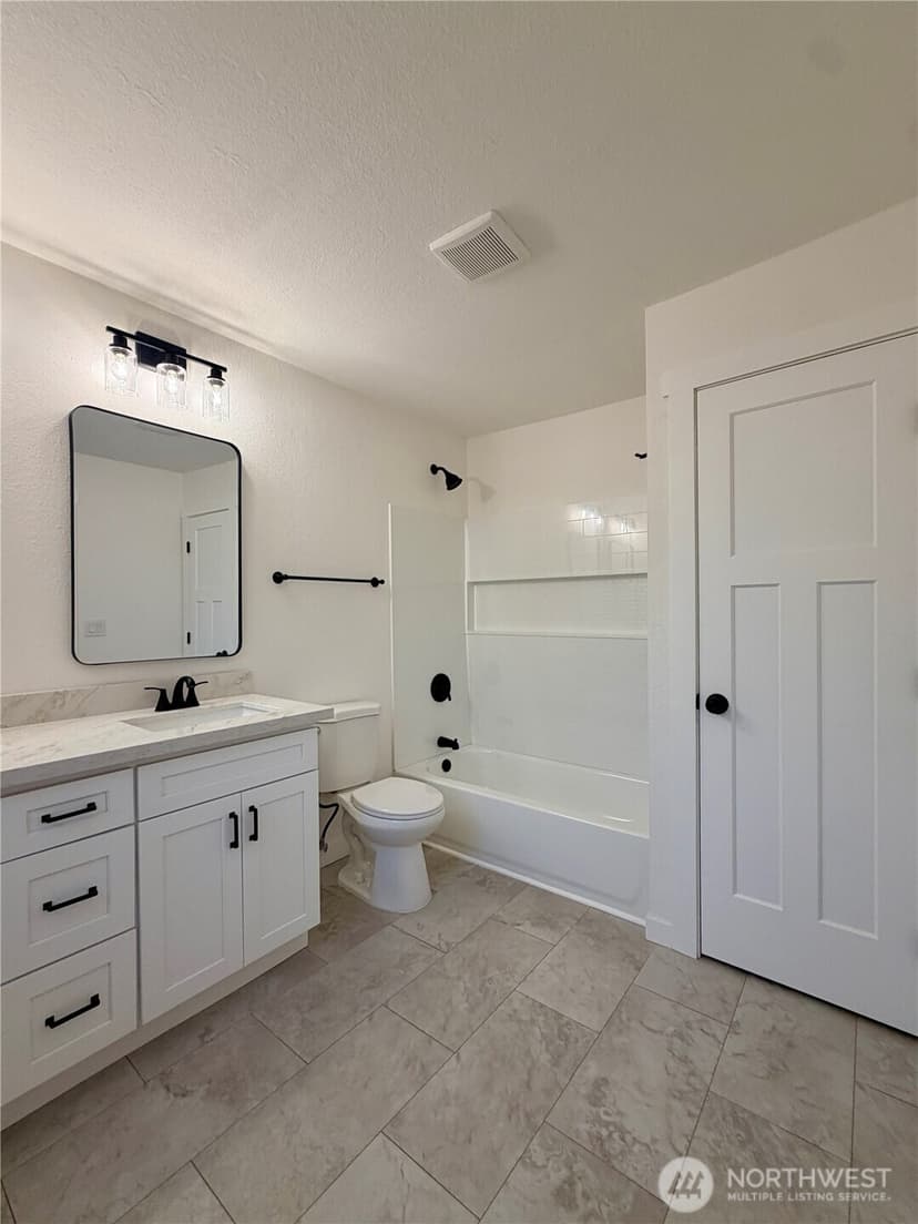 Property photo for 2405 NE 10th Street, Renton photo 26