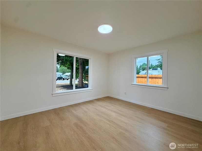 Property photo for 2405 NE 10th Street, Renton photo 27