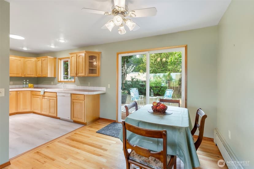 Property photo for 10615 SE 244th Street, Kent photo 9