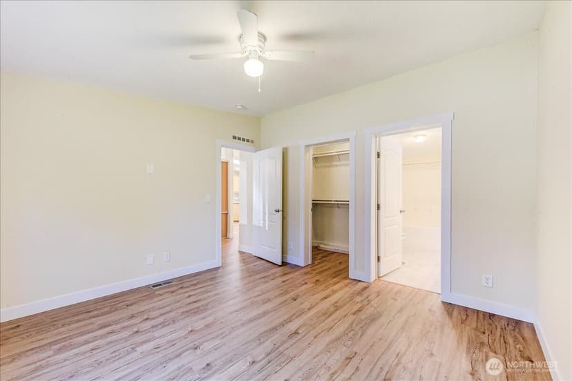 Property photo for 3315 207 Place SE, Bothell photo 11