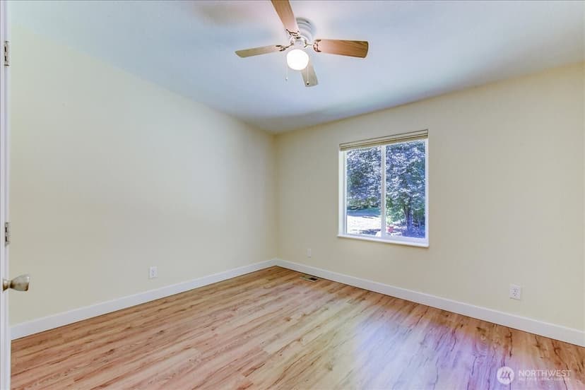 Property photo for 3315 207 Place SE, Bothell photo 9