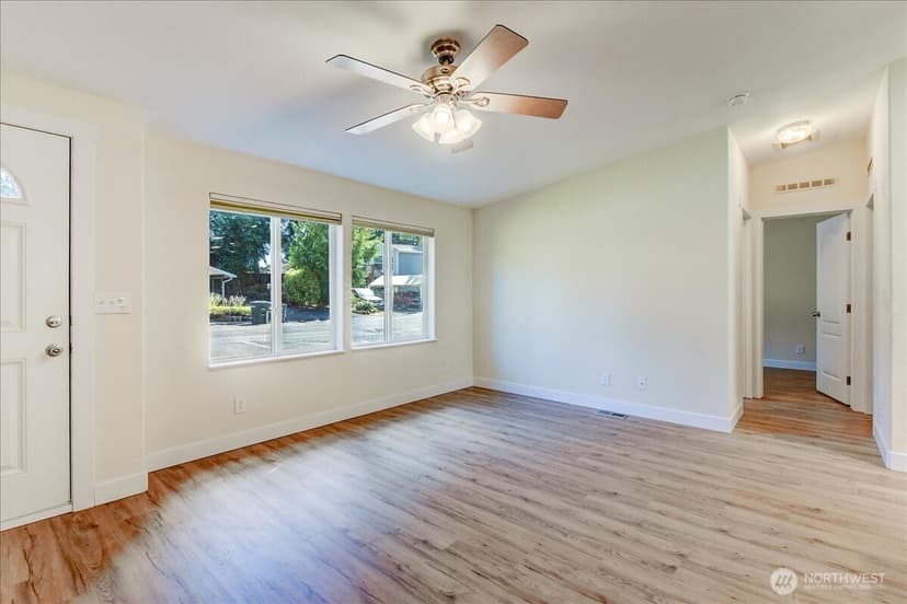 Property photo for 3315 207 Place SE, Bothell photo 6