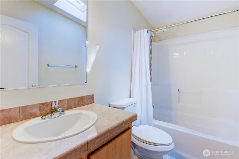 Property photo for 3315 207 Place SE, Bothell photo 7