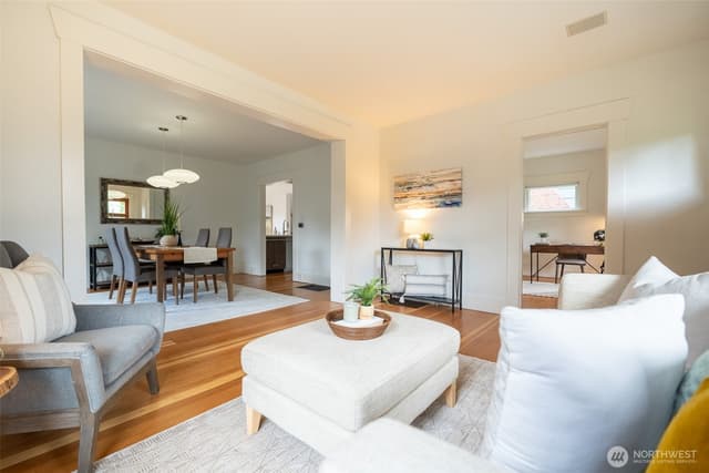 Property photo for 7531 25th Avenue NW, Seattle photo 3
