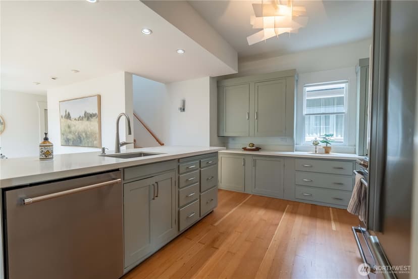 Property photo for 7531 25th Avenue NW, Seattle photo 7