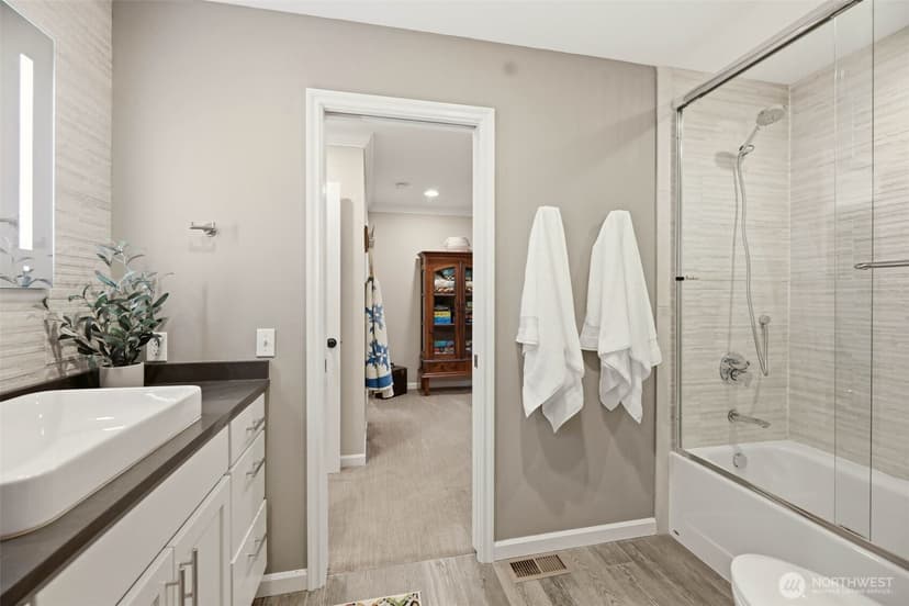 Property photo for 18309 NE 136th Street, Woodinville photo 27