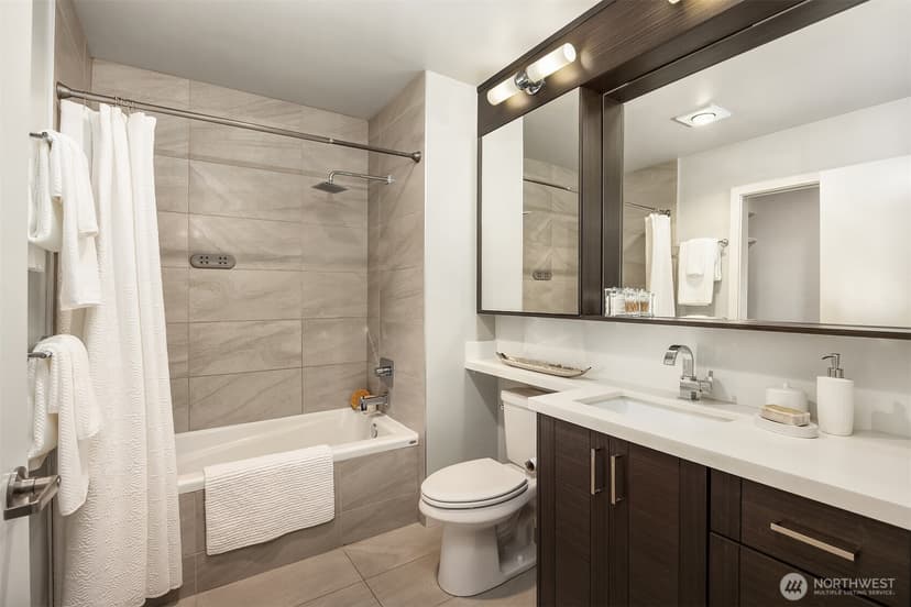 Property photo for 1760 NW 56th Street #409, Seattle photo 11