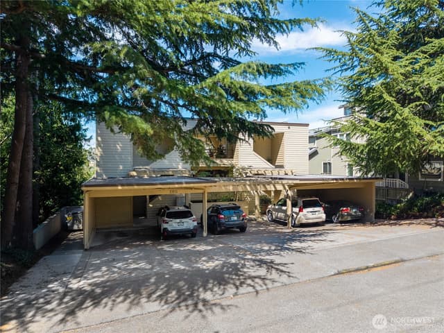 Property photo for 2811 14th Avenue W #100, Seattle photo 3