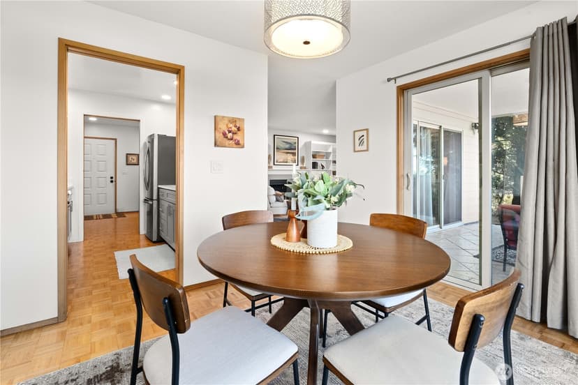 Property photo for 2811 14th Avenue W #100, Seattle photo 11
