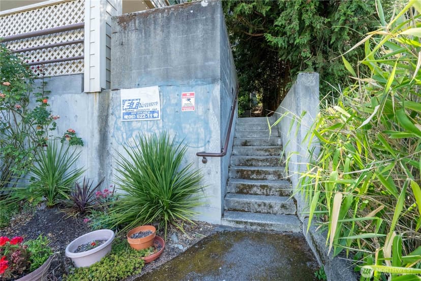 Property photo for 2811 14th Avenue W #100, Seattle photo 27