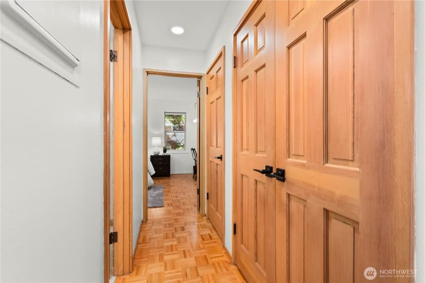 Property photo for 2811 14th Avenue W #100, Seattle photo 15