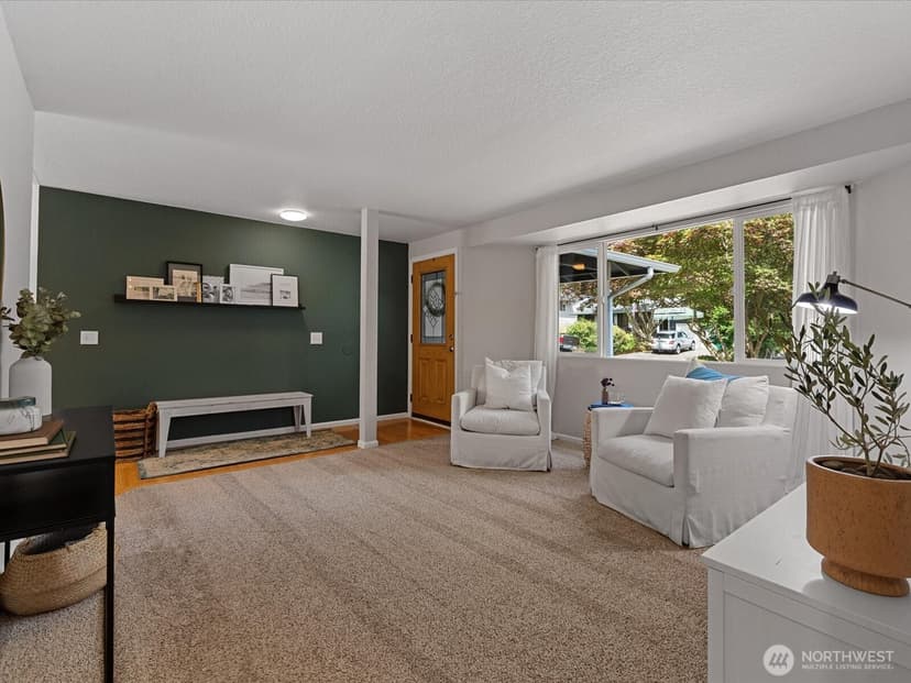 Property photo for 318 161st Place SE, Bothell photo 7