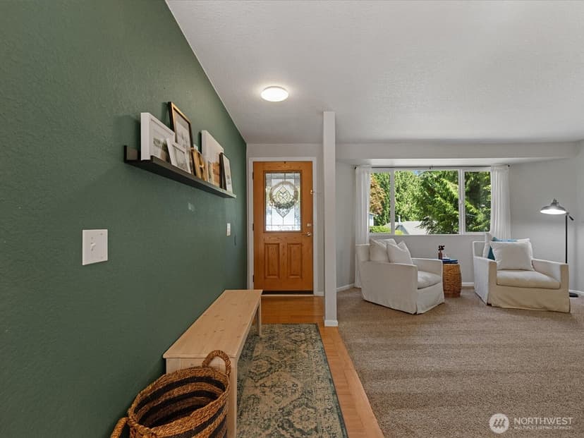 Property photo for 318 161st Place SE, Bothell photo 6