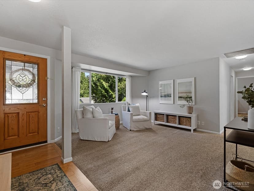 Property photo for 318 161st Place SE, Bothell photo 5