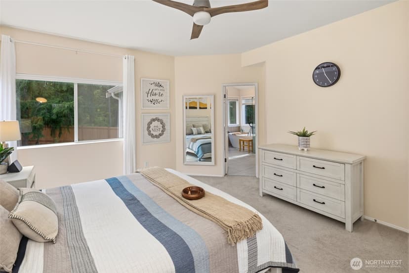 Property photo for 4210 258th Avenue SE, Sammamish photo 16