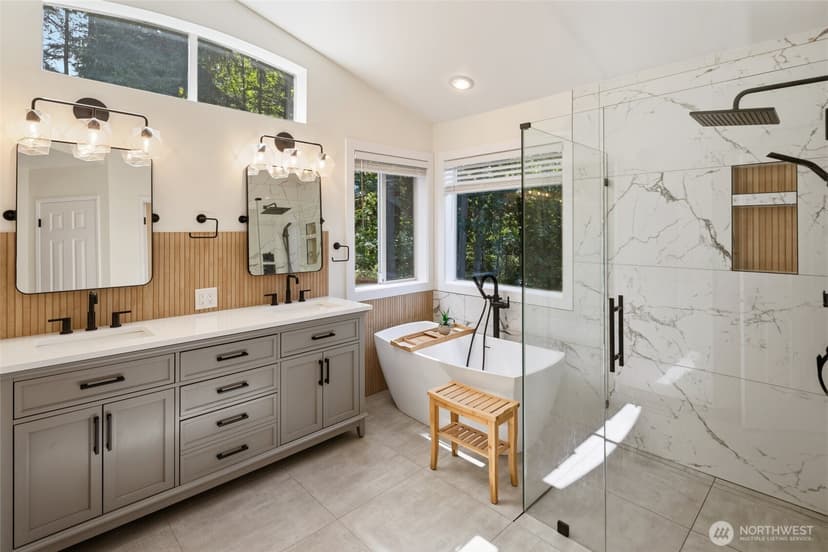 Property photo for 4210 258th Avenue SE, Sammamish photo 17