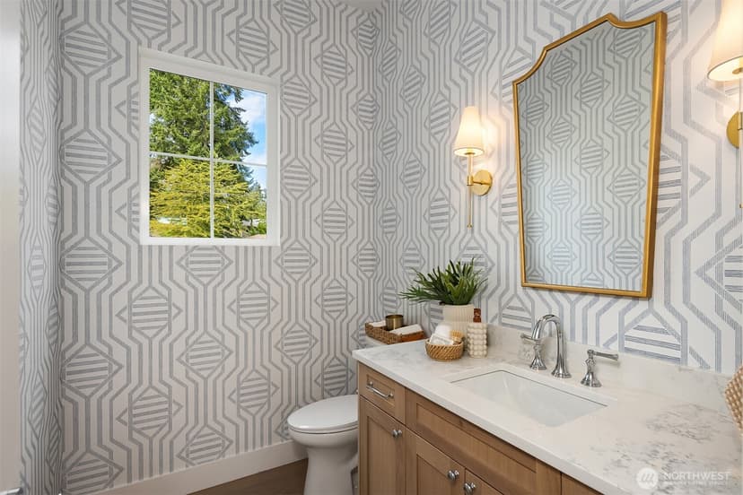 Property photo for 1632 167th Avenue NE, Bellevue photo 17