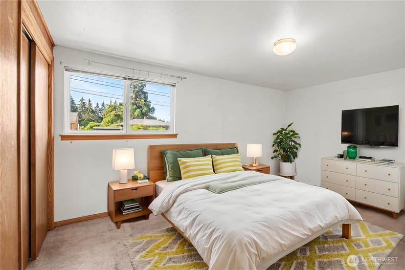 Property photo for 842 SW 126th Street, Seattle photo 13