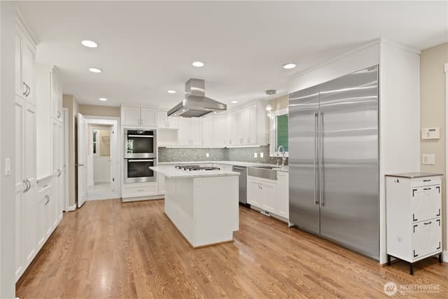Property photo for 3500 NE 162nd Street, Lake Forest Park photo 5