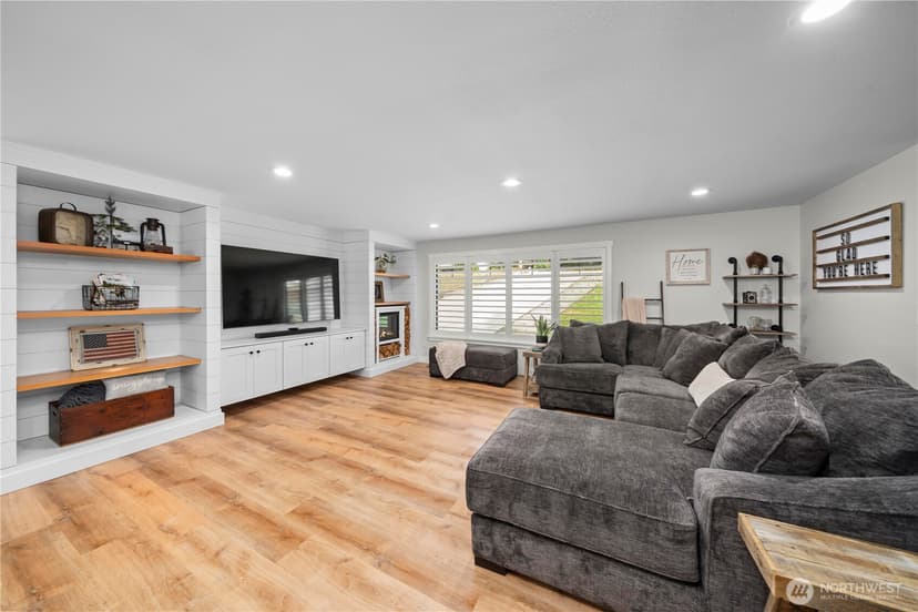 Property photo for 17816 26th Street Ct E, Lake Tapps photo 8