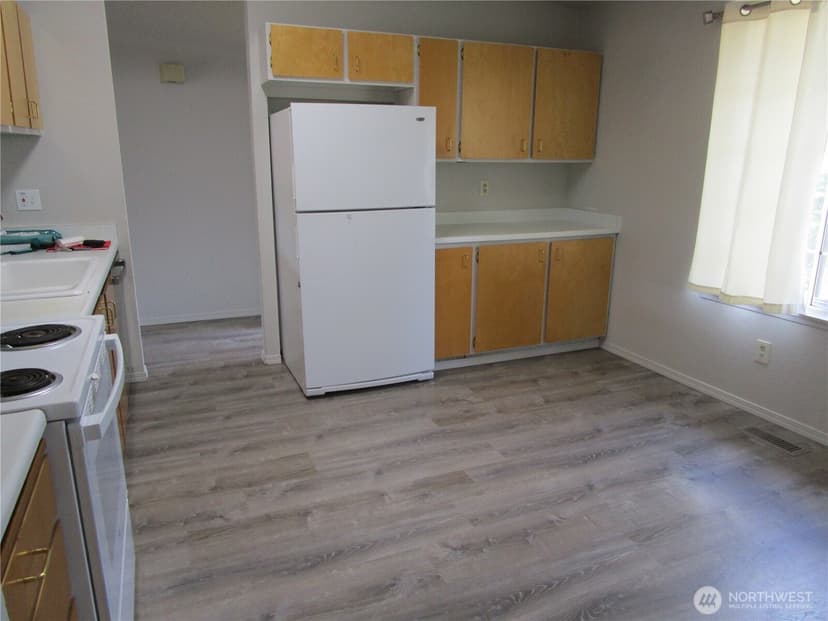 Property photo for 26018 191st Place SE, Covington photo 6