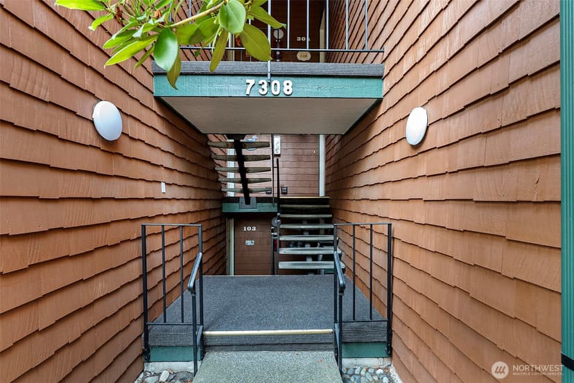 Property photo for 7308 N Skyview Lane #I204, Tacoma photo 26
