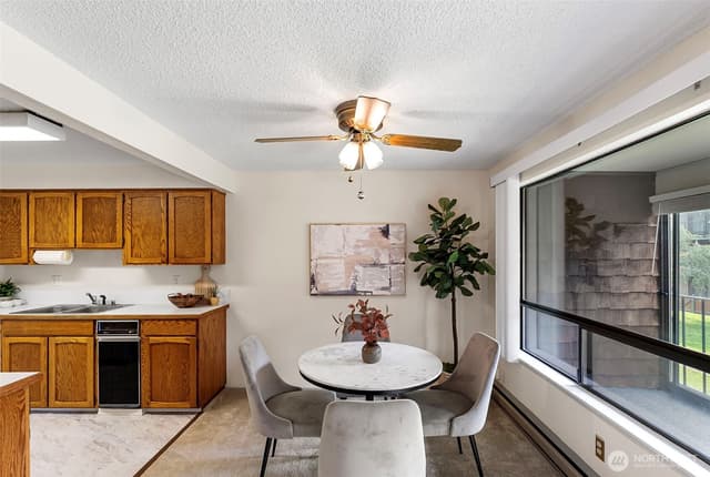 Property photo for 7308 N Skyview Lane #I204, Tacoma photo 4
