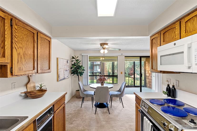 Property photo for 7308 N Skyview Lane #I204, Tacoma photo 8