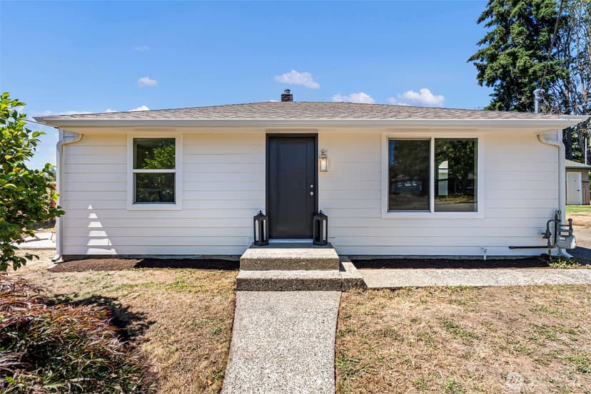 Property photo for 3331 Phillips Avenue, Bremerton photo 2