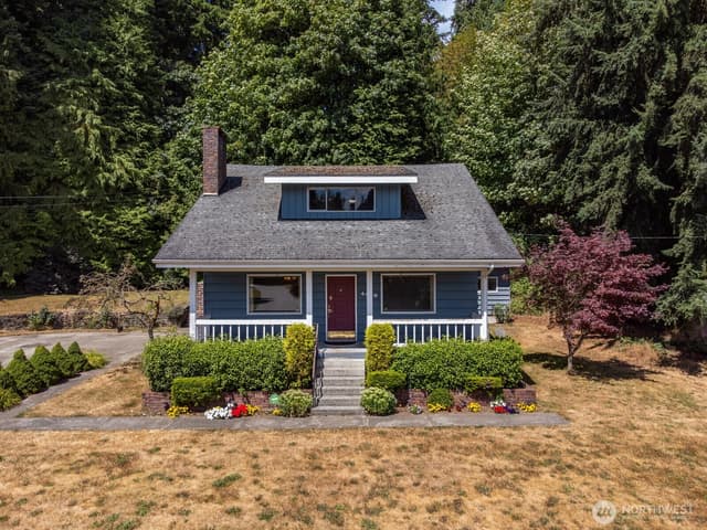 Property photo for 4210 Crescent Avenue, Everett