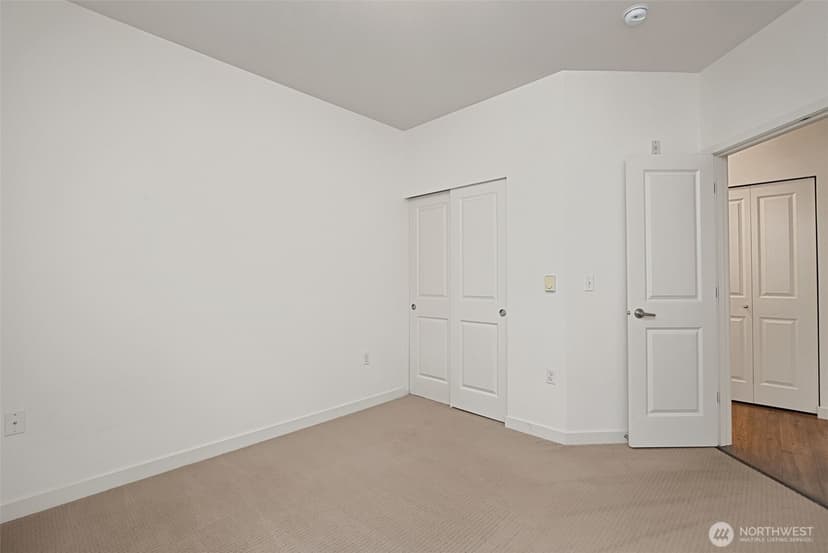 Property photo for 21055 40th Place #F1, SeaTac photo 26